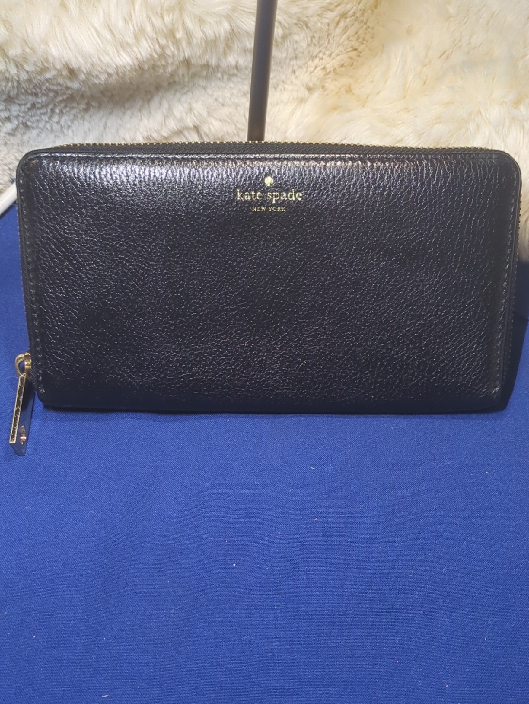 Kate Spade New York Black Pebbled Leather Zip-Around Wallet W/Gold Tone Logo $55